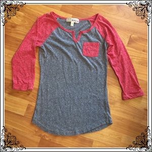 Cute raglan shirt